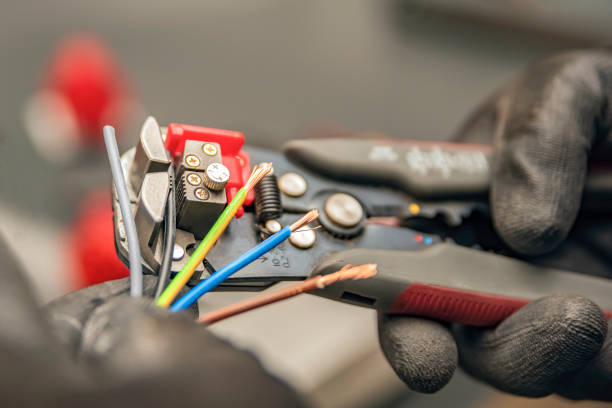 Best Emergency Electrical Repair  in Montrose, MN